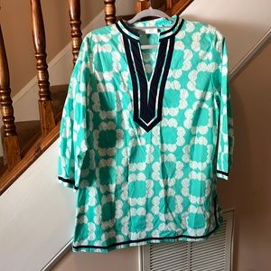 Crown & Ivy Beach Shell Design Top